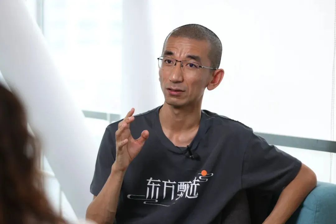 东方甄选与小杨哥开卷TikTok 抖音双顶流开辟海外新战场