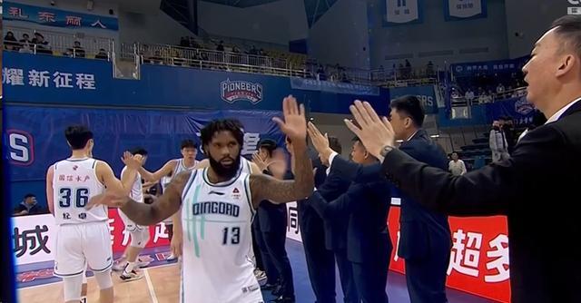 牛掰！杨瀚森要去NBA了！大中锋狂送24次助攻……